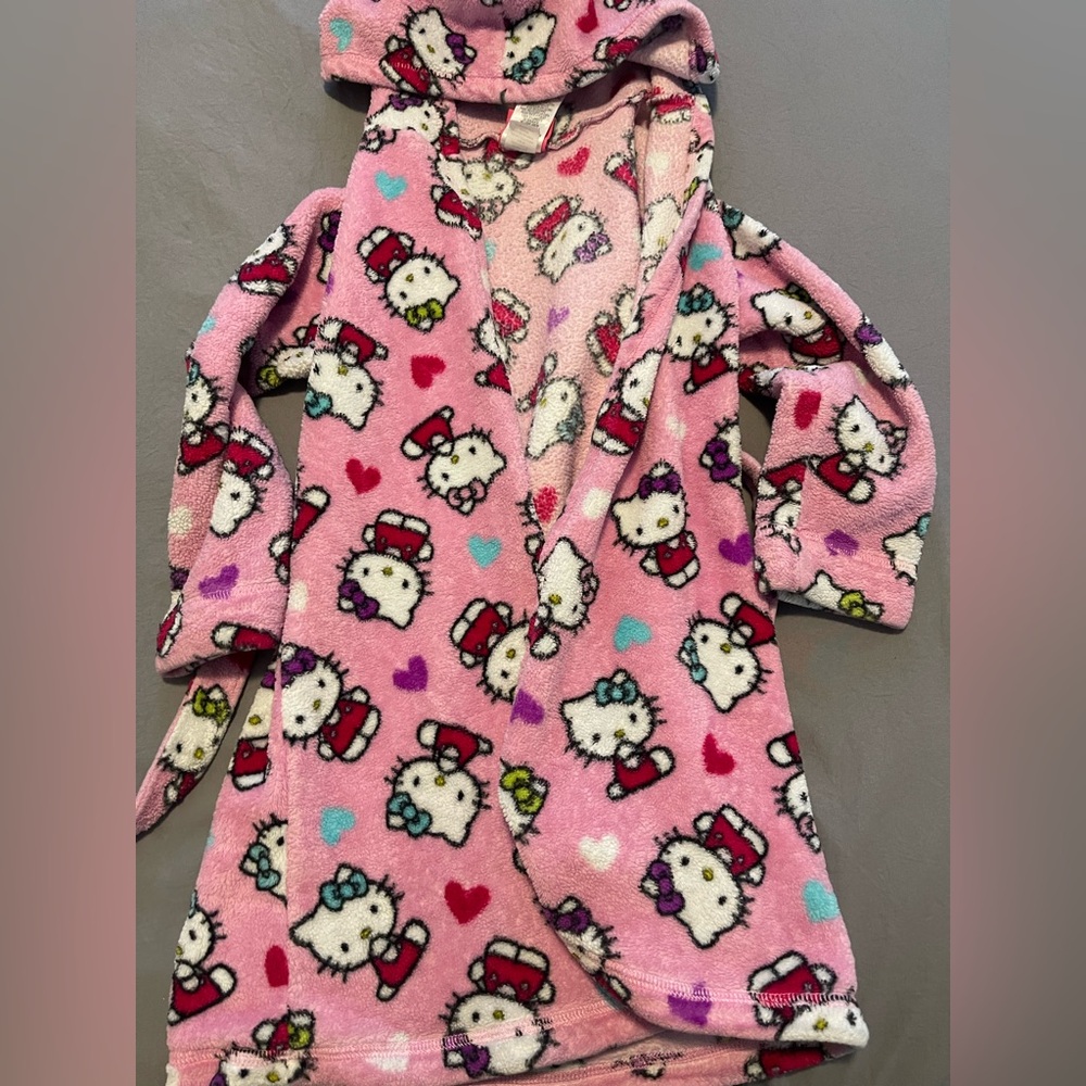 Hello Kitty Pink Hooded Robe